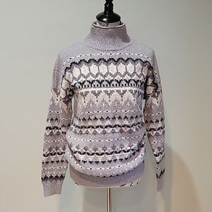 ABERCROMBIE & FITCH gray & black sweater.  Cotton blend, turtleneck. Size Medium